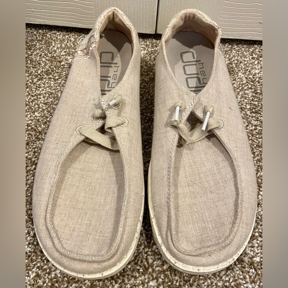 Hey Dude Wendy Dusty Inca Sneaker Slip On Women's Sizes US 6